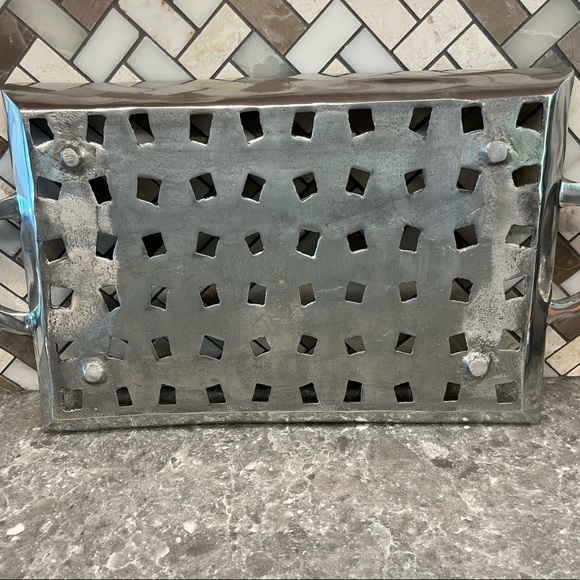 Aluminum Metal tray. Open weave appearance. - Picture 3 of 7